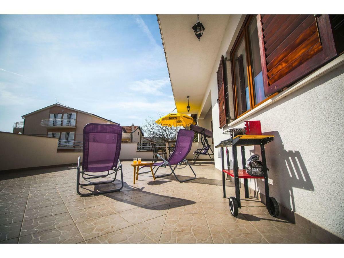 Apartment Josip Podstrana Exteriér fotografie