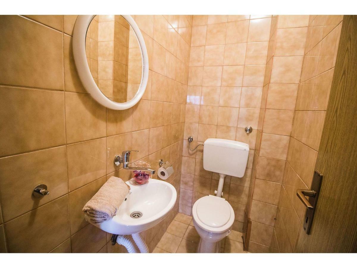Apartment Josip Podstrana Exteriér fotografie